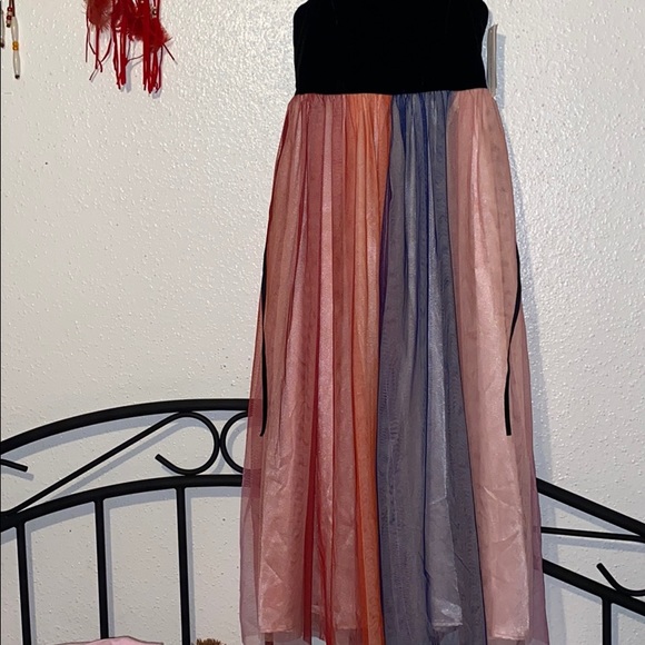 Kids Dress - Picture 2 of 5